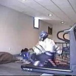 Como se Divertir em uma Esteira Ergométrica Como se Divertir em uma Esteira Ergométrica