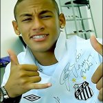 Neymar Obriga Namoradinha a Abandonar Redes Sociais Neymar Obriga Namoradinha a Abandonar Redes Sociais