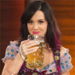 Katy Perry em Clima de Oktoberfest Katy Perry em Clima de Oktoberfest