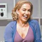 Cissa Guimarães Retorna aos Palcos com a Peça Doidas e Santas Cissa Guimarães Retorna aos Palcos com a Peça Doidas e Santas