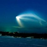Incríveis Fotografias de Foguetes na Noite Incríveis Fotografias de Foguetes na Noite