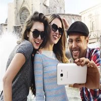 Galaxy Grand Prime Smartphone da Samsung Para Selfie em Grupo