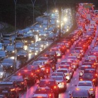 Motoristas Perdem 8 Dias Por Ano Parados no Trânsito