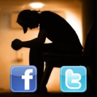 Facebook e Twitter Podem Causam Depressão