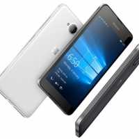 Smartphone Sofisticado, com Design Metálico e Windows 10