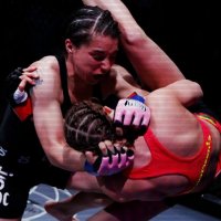 Chave de BraÃ§o Voadora no MMA Feminino