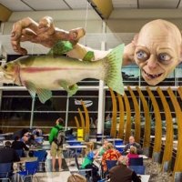 Gollum Gigante em Aeroporto na Nova ZelÃ¢ndia