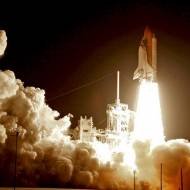 NASA Lança o Ônibus Espacial Discovery