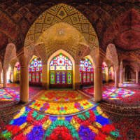 Fotógrafo Registra Beleza 'Caleidoscópica' de Mesquitas Iranianas