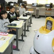 Sul-Coreanos Experimentam Robô Professor em Sala de Aula