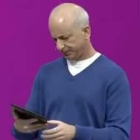 Microsoft Surface Trava Em Apresentação Oficial