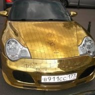 Carros Revestidos de Ouro