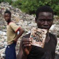 Reino Unido Envia Lixo Eletrônico Ilegalmente para Nações Africanas