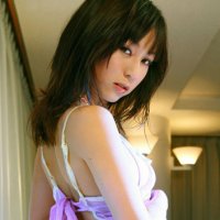 Confira a Beleza da Japosena Yui Minami