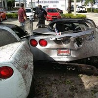 Motorista BÃªbado Bate em Corvettes de uma ConcessionÃ¡ria
