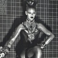 Rihanna em Ensaio Para Revista Italiana