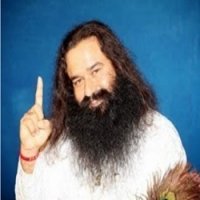 Guru Indiano Faz com que 400 Homens Cortem Seus PrÃ³prios TestÃ­culos