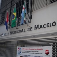 MaceiÃ³ Paga R$ 30 Mil de 'Bolsa Enxoval' a Vereadores