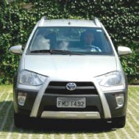 Veja Todos os Detalhes do Toyota Etios Cross 2014