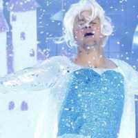 Em HilÃ¡ria Performance Channing Tatum Incorpora Elsa, de 'Frozen'