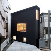 Japonês Constrói uma Casa Fantástica num Pedacinho de Terreno