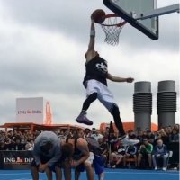 Basketball: A Enterrada Sensacional de Rafal 'Lipek' Lipinski